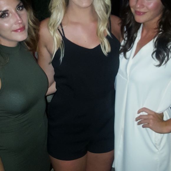 Black romper with pockets - Picture 4 of 4